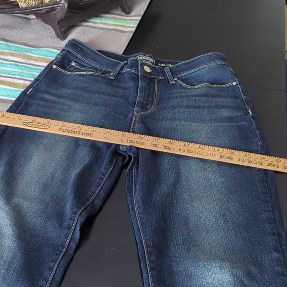 SIGNATURE LEVI STRAUSS GOLD MIDRISE STRAIGHT LEG JEANS ( 28x30) - Picture 7 of 7